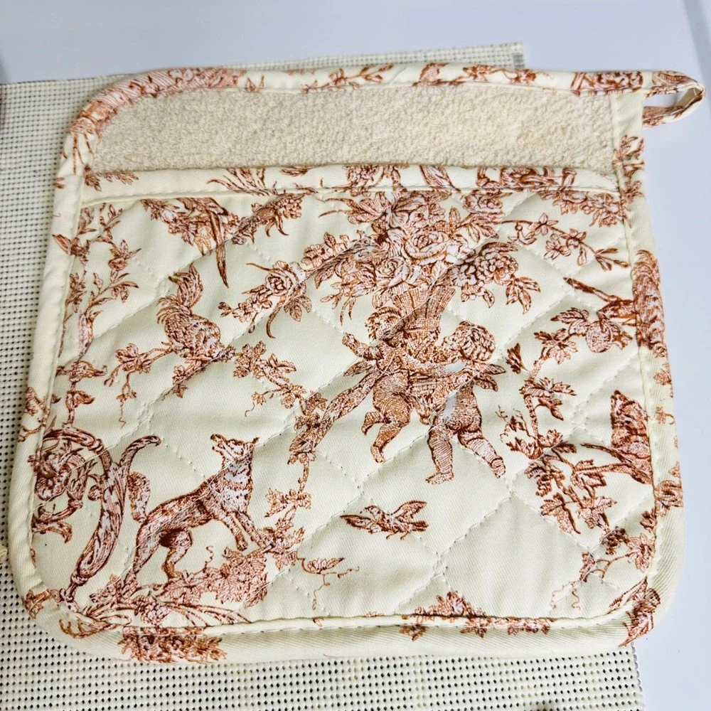 Williams-Sonoma Four Piece Assorted Potholders New